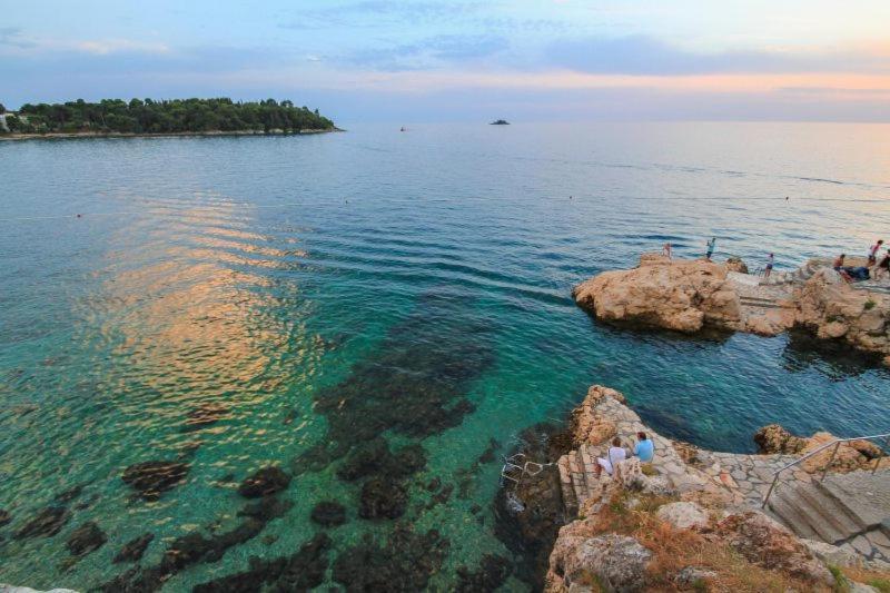 Apartment Rubi Rovinj Exterior foto